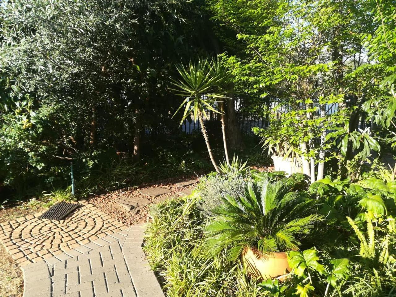 Anri Guesthouse Bloemfontein Exterior photo